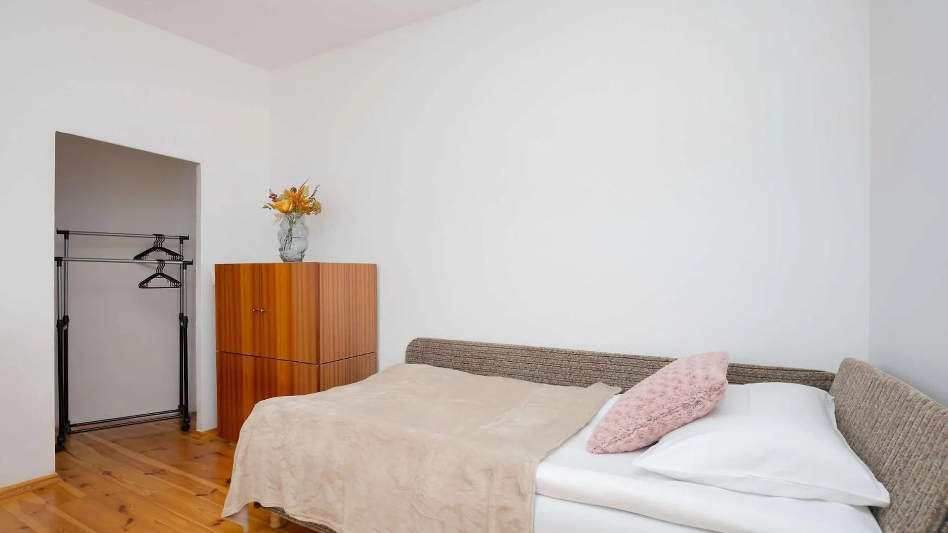 Spacious House Koziorozca Vakantiehuis Warschau